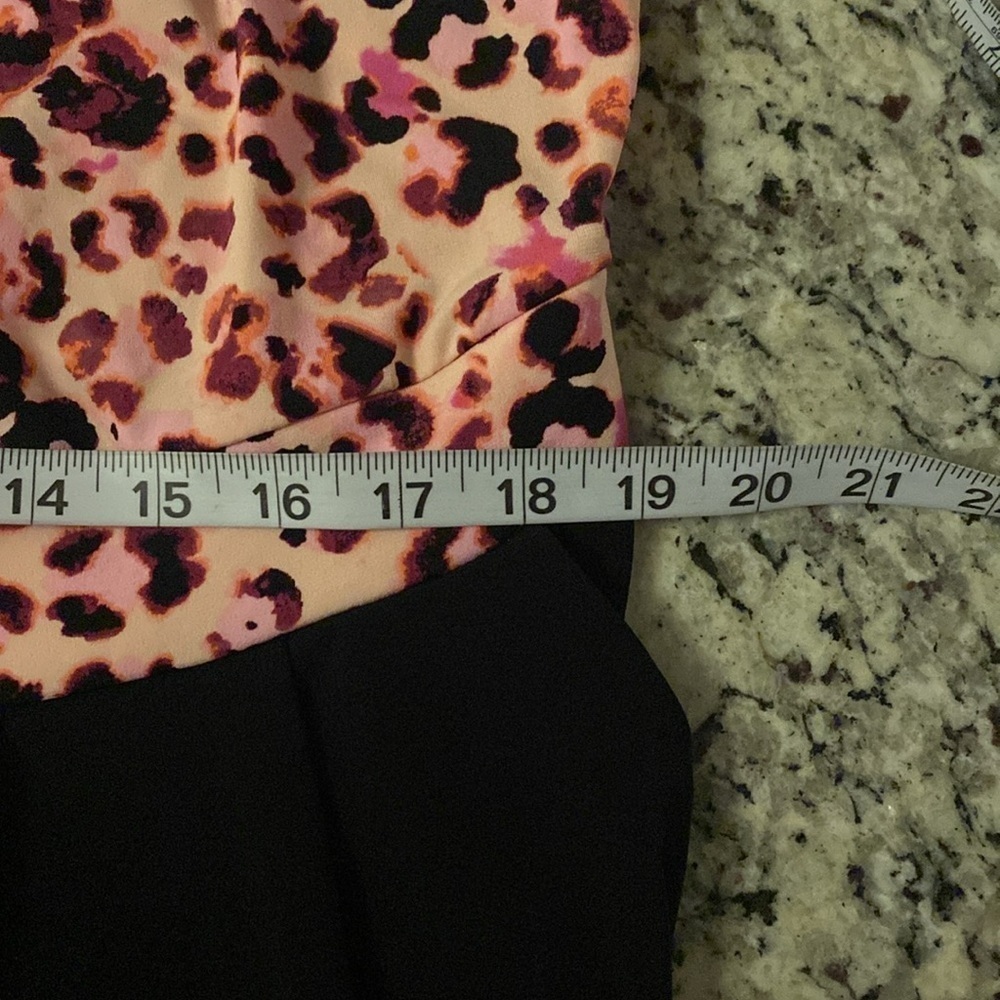 Torrid pink black leopard halter pocketed romper 1X 14 16 - Picture 11 of 13